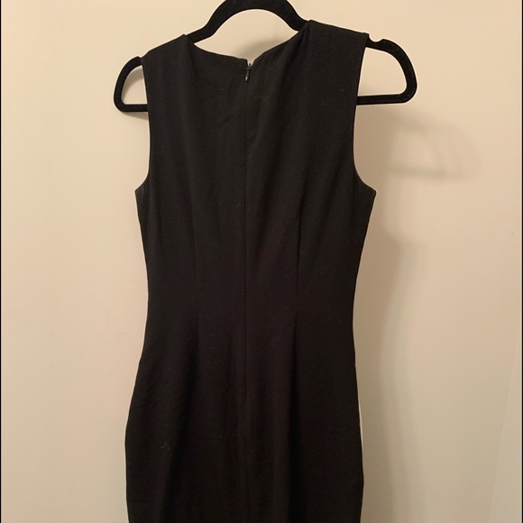 Calvin Klein Sleeveless Color-block Dress - Picture 5 of 5